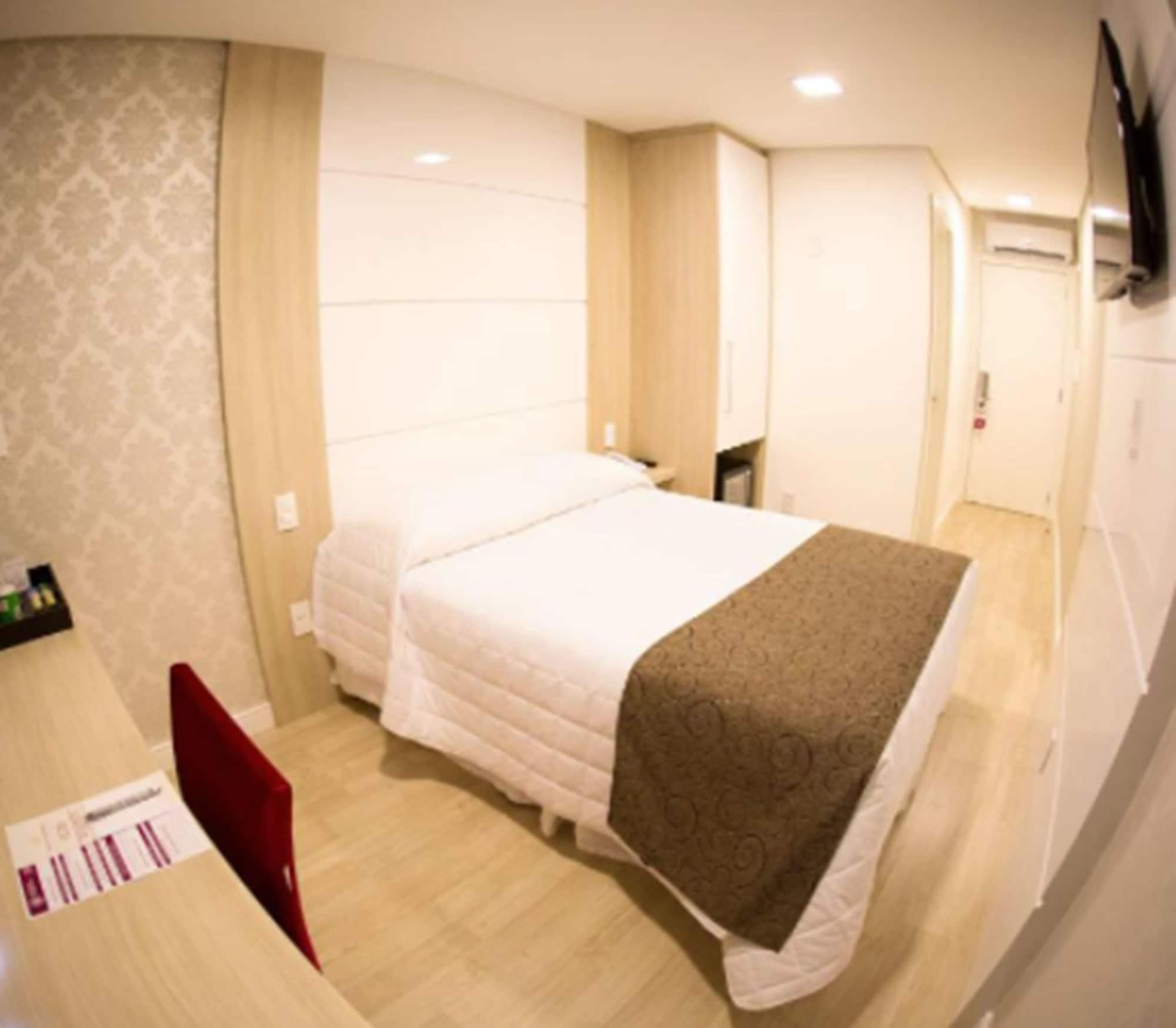 Holiday & Business Hotel - Em Frente Ao Centro De Eventos E Arena Conda Chapecó 외부 사진
