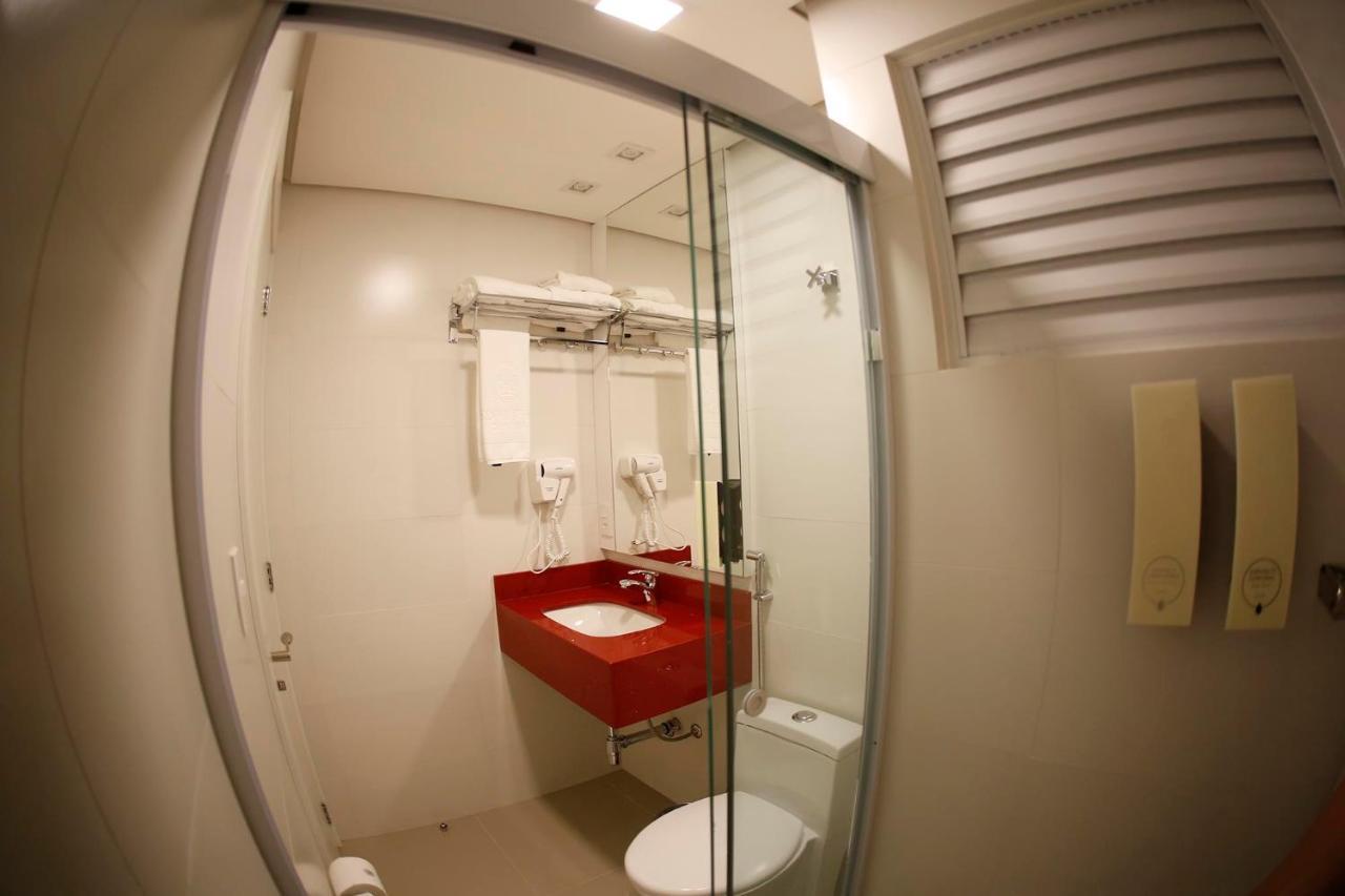 Holiday & Business Hotel - Em Frente Ao Centro De Eventos E Arena Conda Chapecó 외부 사진