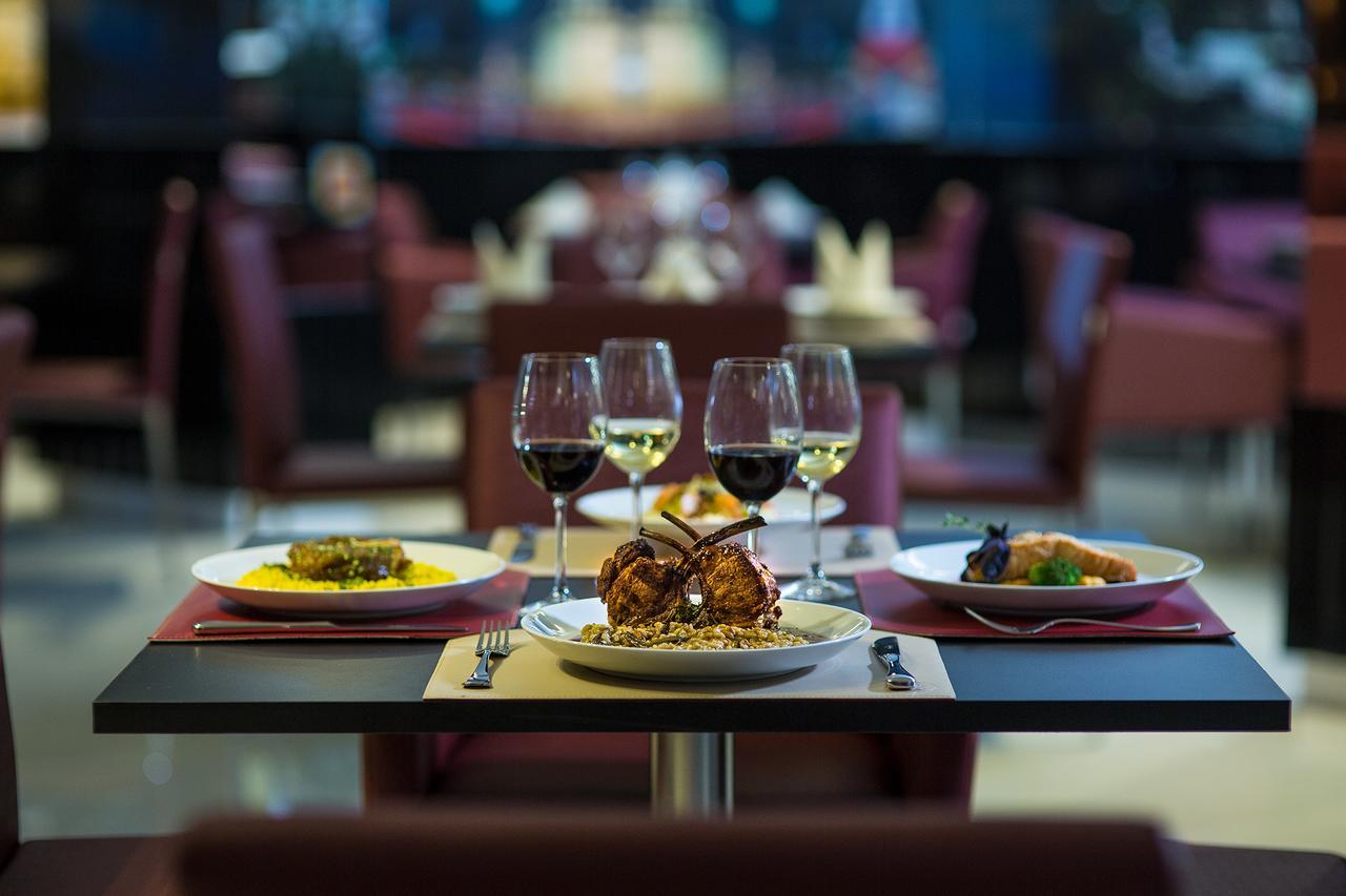 Holiday & Business Hotel - Em Frente Ao Centro De Eventos E Arena Conda Chapecó 외부 사진