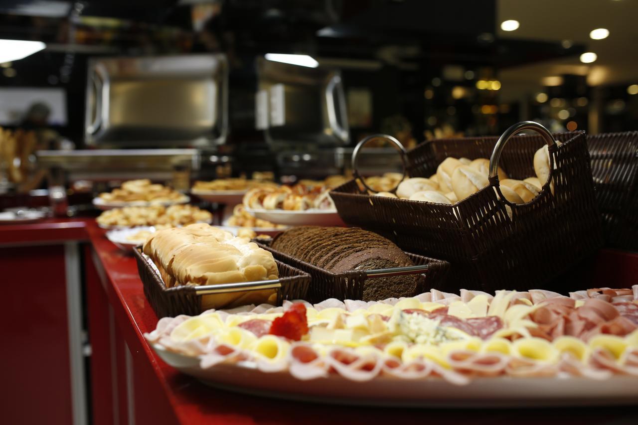 Holiday & Business Hotel - Em Frente Ao Centro De Eventos E Arena Conda Chapecó 외부 사진