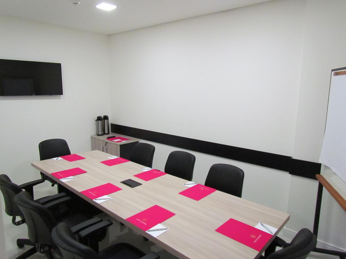 Holiday & Business Hotel - Em Frente Ao Centro De Eventos E Arena Conda Chapecó 외부 사진