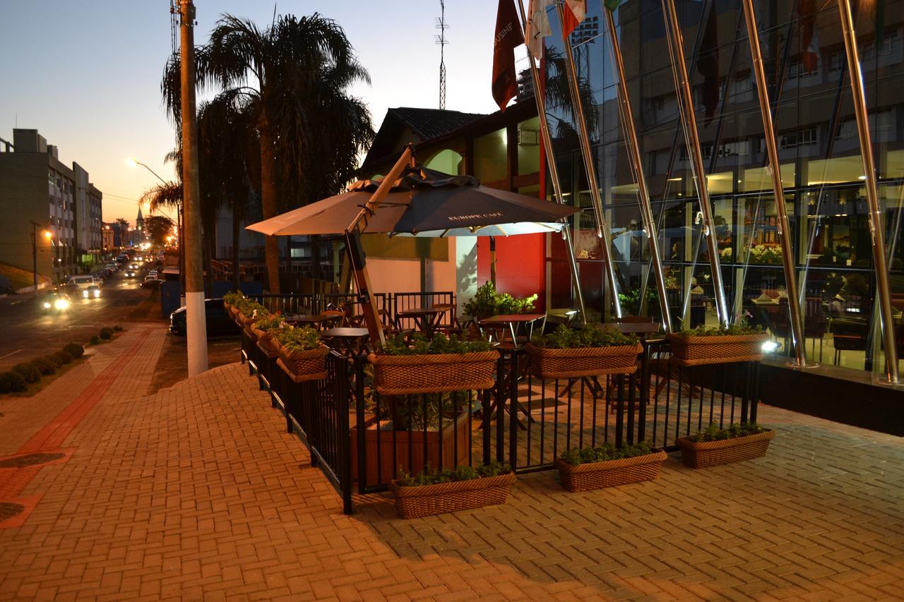 Holiday & Business Hotel - Em Frente Ao Centro De Eventos E Arena Conda Chapecó 외부 사진
